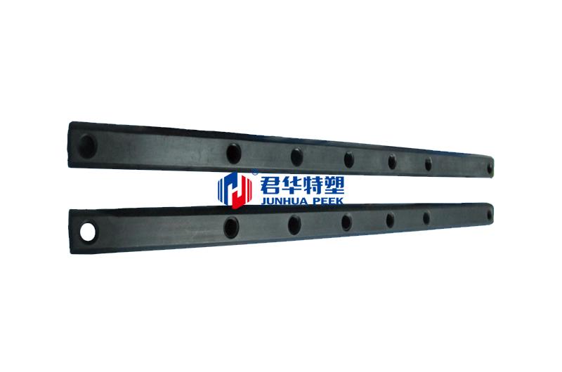 Peças Ortopédicas em PEEK