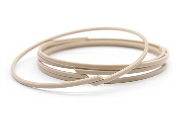 Anel de vedação divisível em PEEK