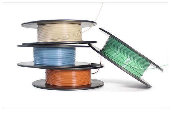 Capilar Colorido em PEEK